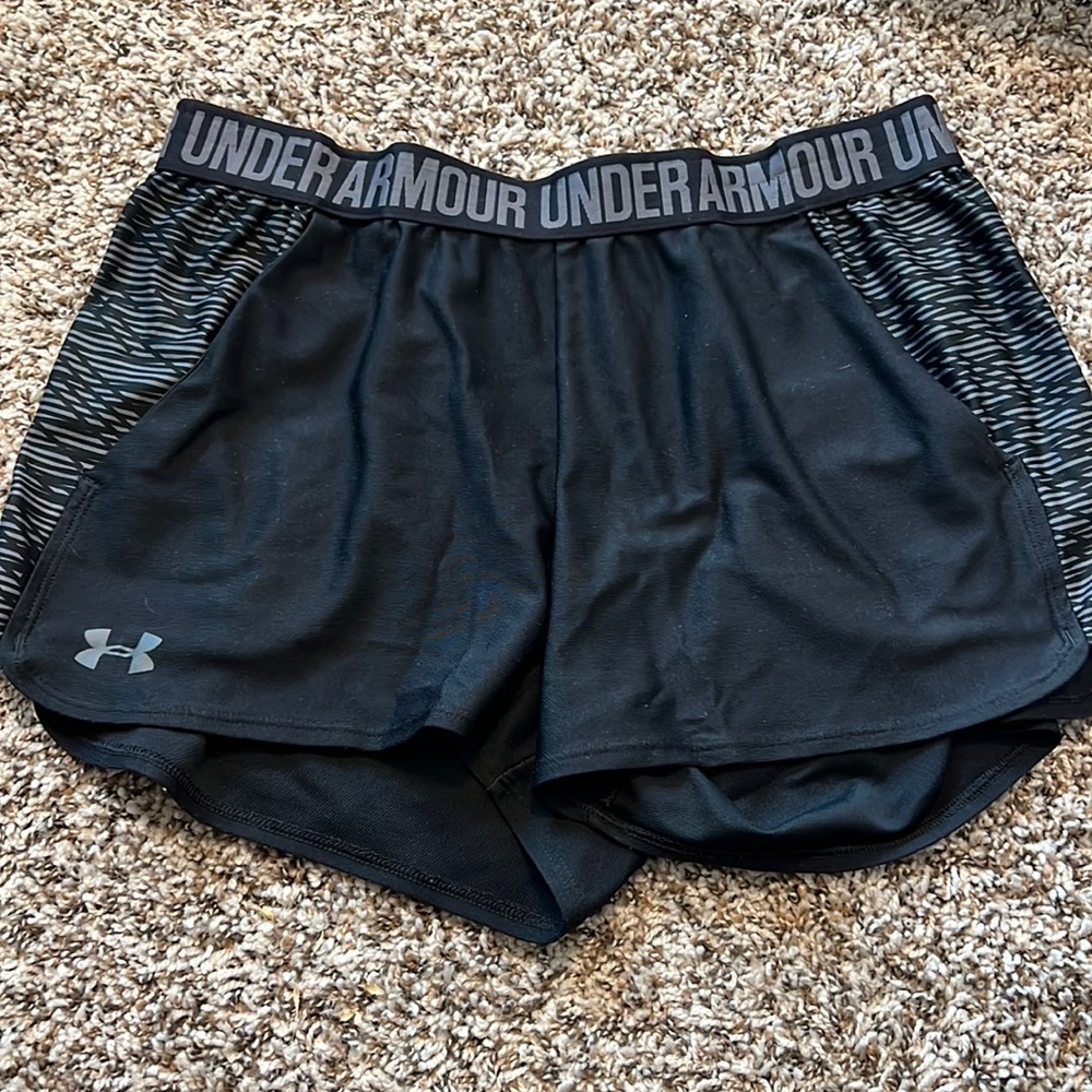 Black Under Armour Athletic Shorts Size Large